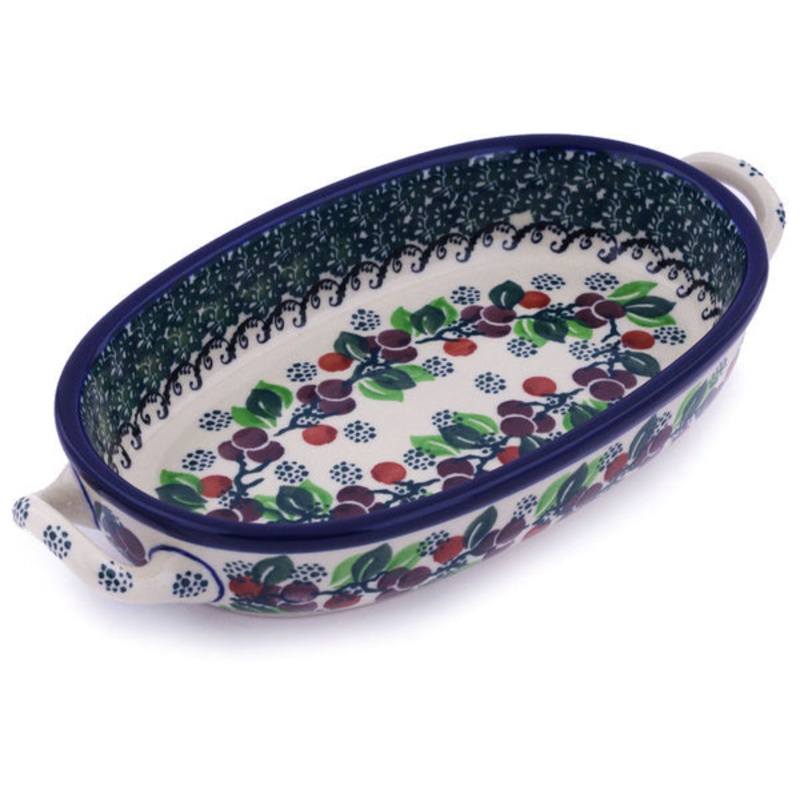 Polish Pottery 8-inch Oval Baker with Handles Berry Garland
