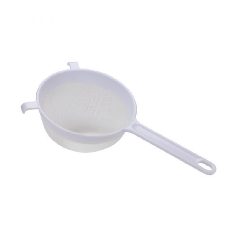 KitchenCraft Plastic Sieve – 7cm